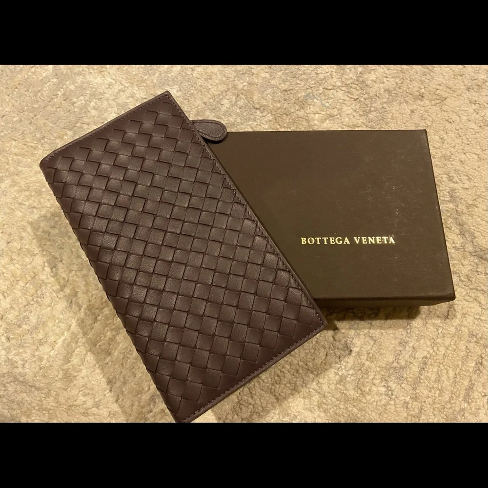 Bottega Veneta Long Wallet with Coin Purse, Brand New!